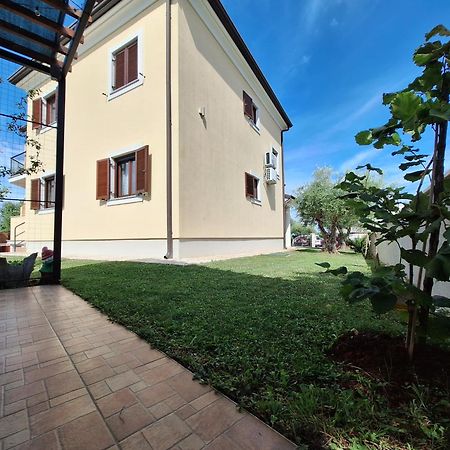 Apartmani Berber Babici Екстериор снимка