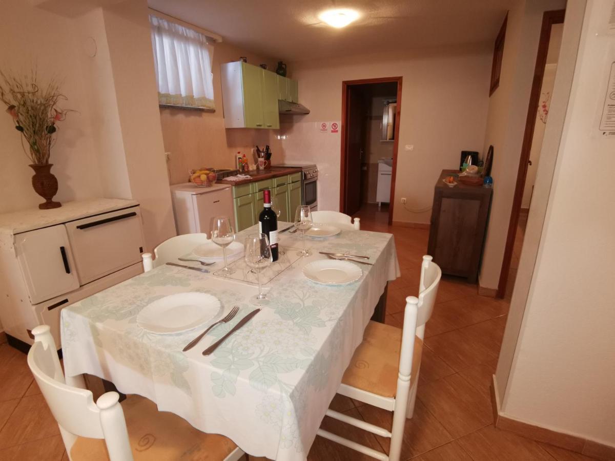 Apartmani Berber Babici Екстериор снимка