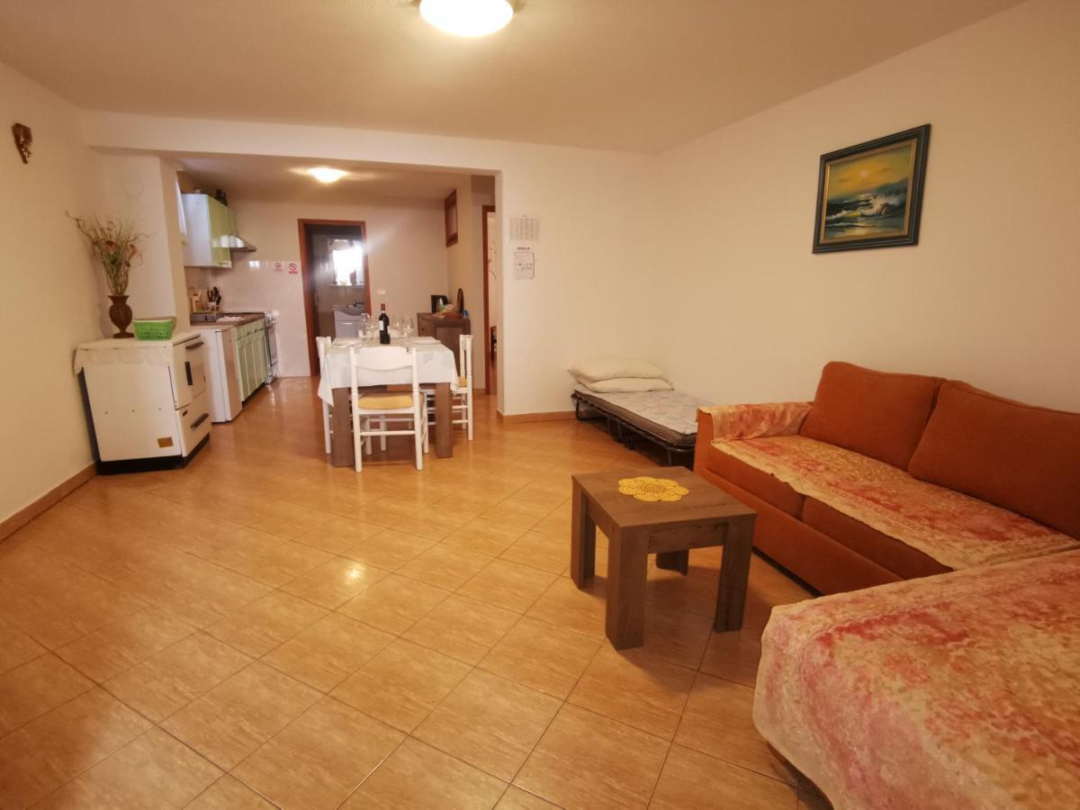 Apartmani Berber Babici Екстериор снимка